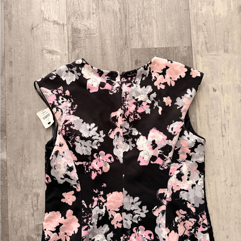 Saks Fifth Avenue Black Floral Lace Cap Sleeve Dress Size 14 NWT - Picture 10 of 10